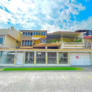 villa-garza-inn.guayaquilhotels.org/